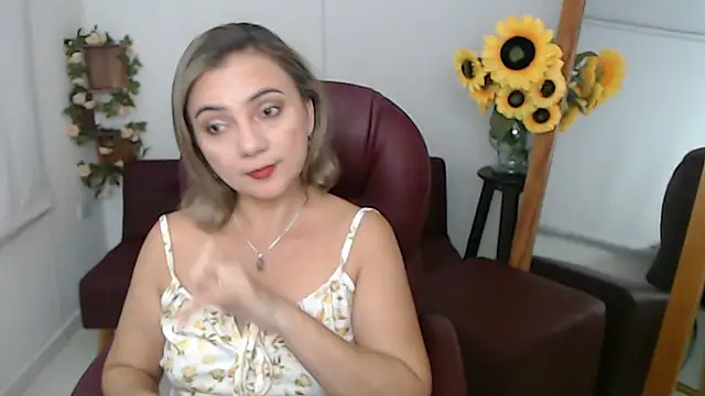Snapshot of Ghada_milf chatting on 06/22/26, 11:02 Ghada milf online show from 06/22/26, 11:02