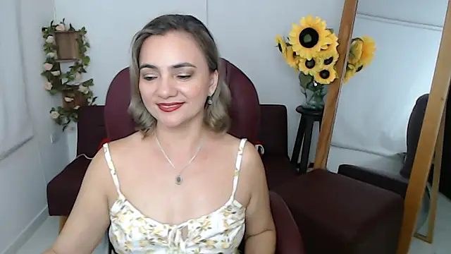 Snapshot of Ghada_milf chatting on 07/14/26, 10:37 Ghada milf online show from 07/14/26, 10:37