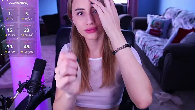 Naughty-Kitty1 online show from 01/17/25, 06:12