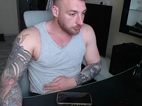 Alusca online show from 04/29/26, 02:10