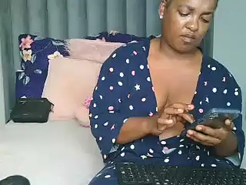 Amberbela online show from 02/03/25, 10:58