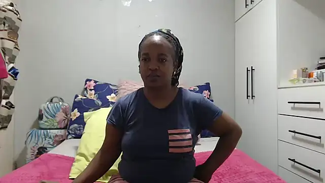 Snapshot of Amberbela chatting on 07/16/26, 04:40 Amberbela online show from 07/16/26, 04:40