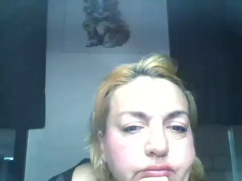 Snapshot of Parolita chatting on 07/16/26, 12:49 Parolita online show from 07/16/26, 12:49