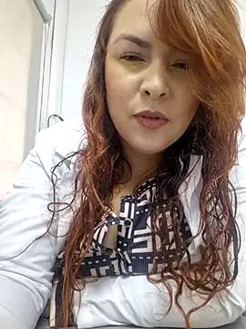 doctora-danna online show from 10/11/25, 01:42