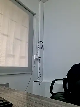 doctora-danna online show from 11/06/25, 01:56