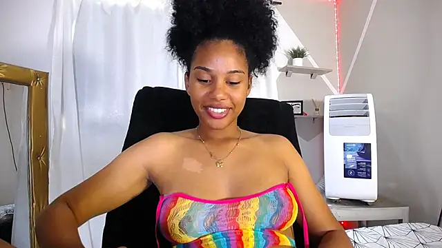 Hillary queen online show from 12/11/24, 03:26