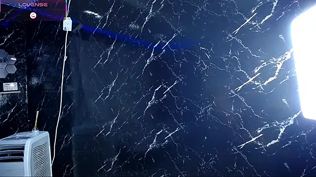 Hillary queen online show from 10/05/25, 12:58