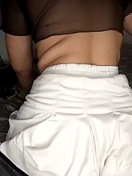 emma-19- online show from 03/26/26, 04:29