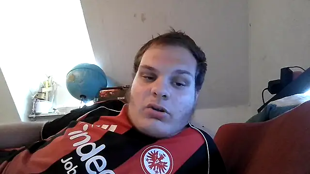 Snapshot of Nicolasjlhkjzl chatting on 06/17/26, 05:25 Nicolasjlhkjzl online show from 06/17/26, 05:25