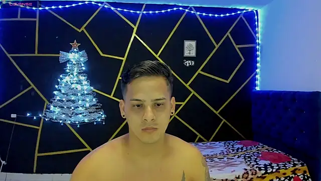 Snapshot of JANER_03 chatting on 12/14/24, 11:23 JANER 03 online show from 12/14/24, 11:23