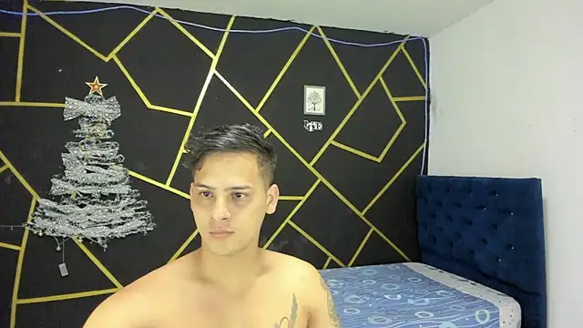 Snapshot of JANER_03 chatting on 01/05/25, 01:15 JANER 03 online show from 01/05/25, 01:15