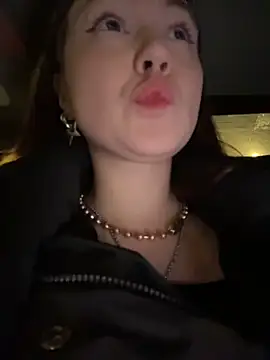 Peachy Dream online show from 02/09/26, 06:23