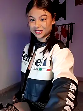 Snapshot of Cleo_hills chatting on 05/03/26, 02:34 Cleo hills online show from 05/03/26, 02:34
