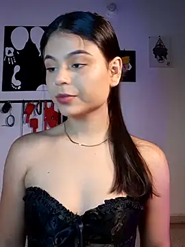 Snapshot of Cleo_hills chatting on 05/10/26, 02:44 Cleo hills online show from 05/10/26, 02:44