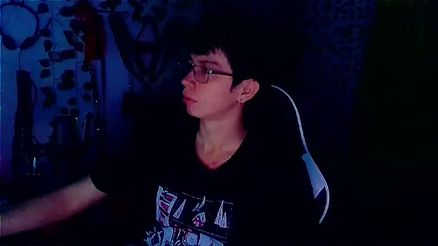 Snapshot of Andy_gray chatting on 12/18/25, 11:05 Andy gray online show from 12/18/25, 11:05