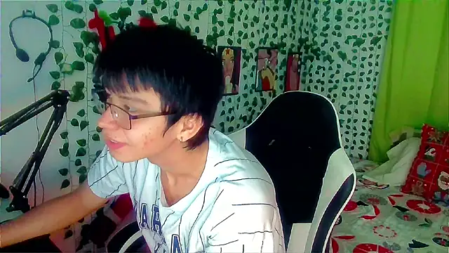 Snapshot of Andy_gray chatting on 01/06/26, 06:11 Andy gray online show from 01/06/26, 06:11