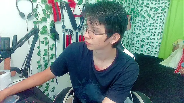 Snapshot of Andy_gray chatting on 01/12/26, 04:45 Andy gray online show from 01/12/26, 04:45