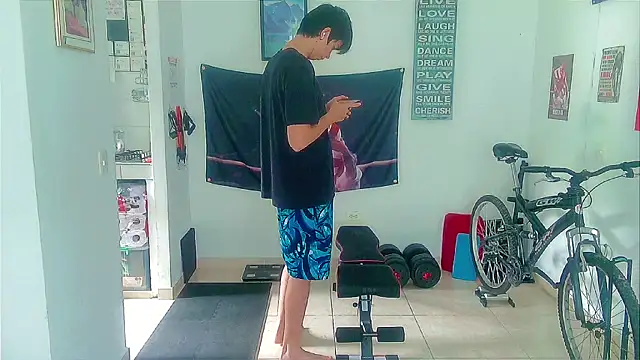 Snapshot of Andy_gray chatting on 01/13/26, 01:27 Andy gray online show from 01/13/26, 01:27