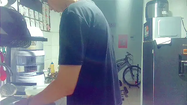 Snapshot of Andy_gray chatting on 01/15/26, 10:53 Andy gray online show from 01/15/26, 10:53