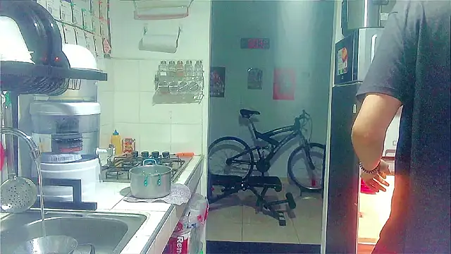 Snapshot of Andy_gray chatting on 02/04/26, 11:05 Andy gray online show from 02/04/26, 11:05