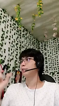 Snapshot of Andy_gray chatting on 02/04/26, 11:42 Andy gray online show from 02/04/26, 11:42