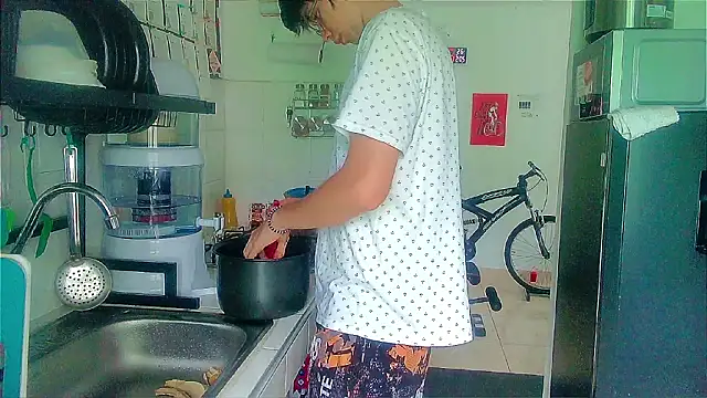 Snapshot of Andy_gray chatting on 02/05/26, 11:48 Andy gray online show from 02/05/26, 11:48