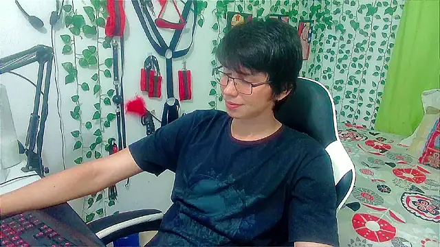 Snapshot of Andy_gray chatting on 02/06/26, 12:30 Andy gray online show from 02/06/26, 12:30