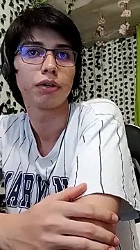 Snapshot of Andy_gray chatting on 02/17/26, 02:41 Andy gray online show from 02/17/26, 02:41