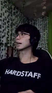 Snapshot of Andy_gray chatting on 02/18/26, 11:44 Andy gray online show from 02/18/26, 11:44