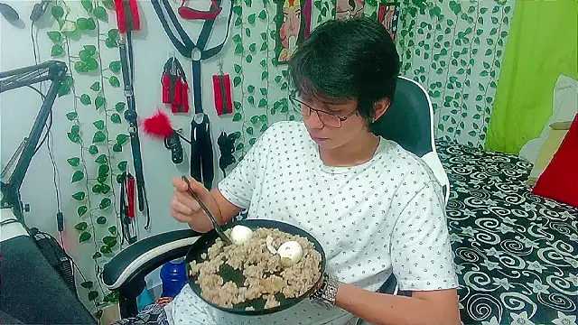 Snapshot of Andy_gray chatting on 02/25/26, 10:52 Andy gray online show from 02/25/26, 10:52