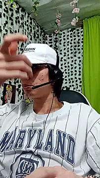 Snapshot of Andy_gray chatting on 02/28/26, 12:11 Andy gray online show from 02/28/26, 12:11