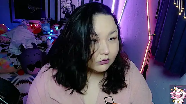 Snapshot of EmGreens chatting on 02/22/25, 04:18 EmGreens online show from 02/22/25, 04:18