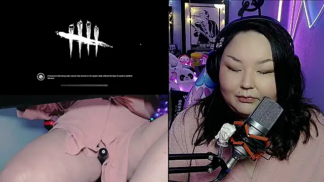 Snapshot of EmGreens chatting on 03/13/25, 02:27 EmGreens online show from 03/13/25, 02:27