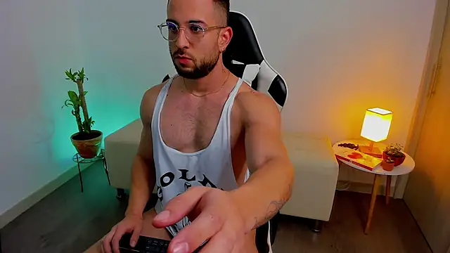 dafboy1 online show from 12/02/25, 02:56