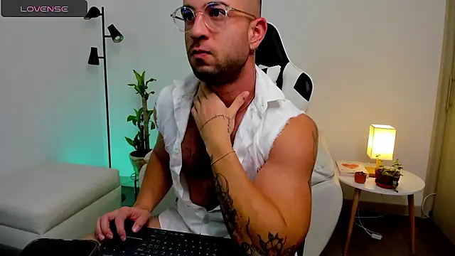 dafboy1 online show from 03/15/26, 10:32