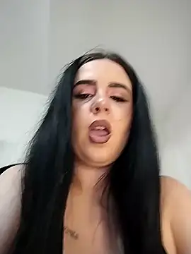 AdelinaJude online show from 03/05/26, 06:37