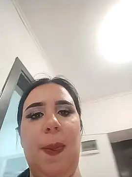 AdelinaJude online show from 03/29/26, 07:03