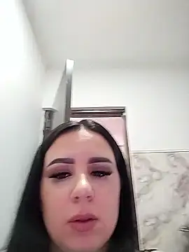 AdelinaJude online show from 04/03/26, 06:28