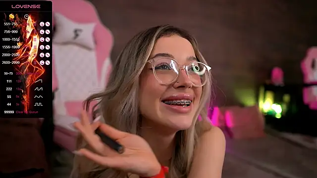 KylieJoyce online show from 02/23/25, 11:36