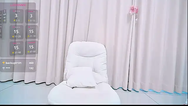 Aster Hoa online show from 09/27/25, 03:33