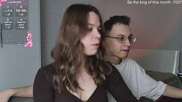 ValBae online show from 03/21/25, 10:17