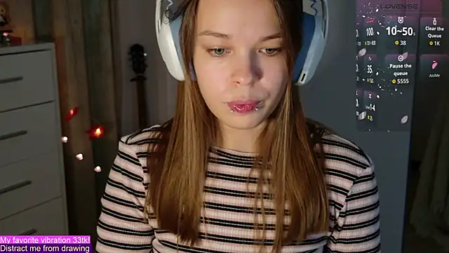 ValBae online show from 10/27/25, 09:30