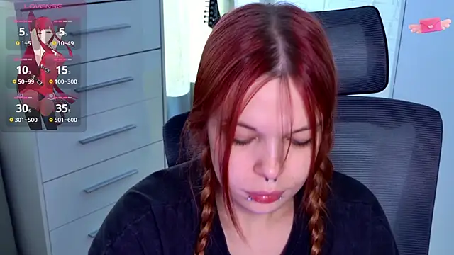 ValBae online show from 06/24/26, 08:02