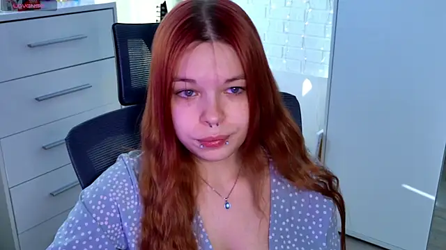 ValBae online show from 06/25/26, 07:24