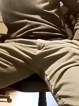 Snapshot of Frabox65 chatting on 01/03/25, 07:27 Frabox65 online show from 01/03/25, 07:27