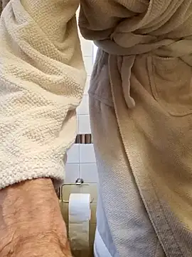 Snapshot of Frabox65 chatting on 02/22/25, 03:47 Frabox65 online show from 02/22/25, 03:47