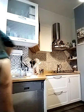 Snapshot of Frabox65 chatting on 11/17/25, 05:57 Frabox65 online show from 11/17/25, 05:57