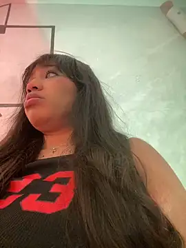 Snapshot of ailynBlaze chatting on 02/22/25, 03:14 ailynBlaze online show from 02/22/25, 03:14