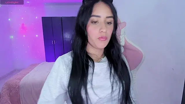 Tinylottie online show from 04/17/26, 11:08