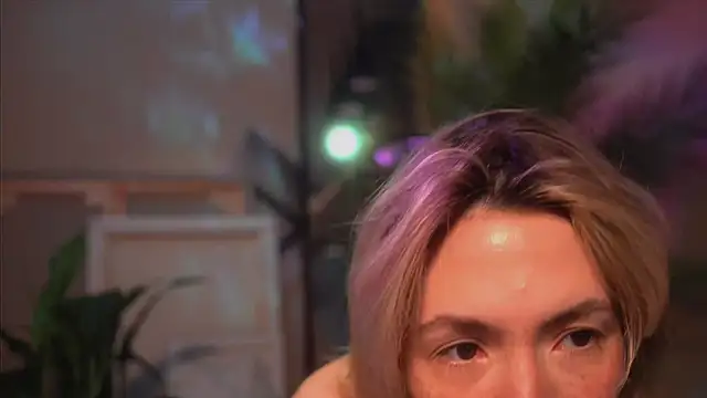 Snapshot of Arianna_Richi chatting on 09/27/25, 05:12 Arianna Richi online show from 09/27/25, 05:12